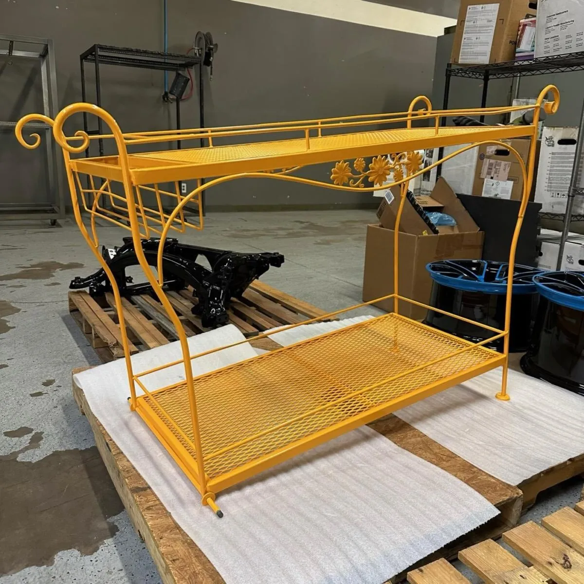 Steel cart in gloss yellow.