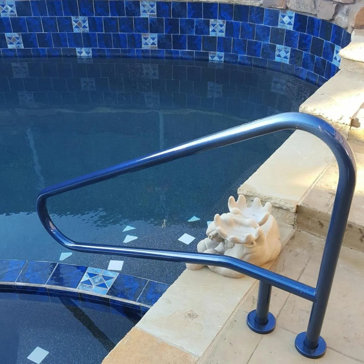 Pool handrail in gloss blue, pool-chemical resistant.
