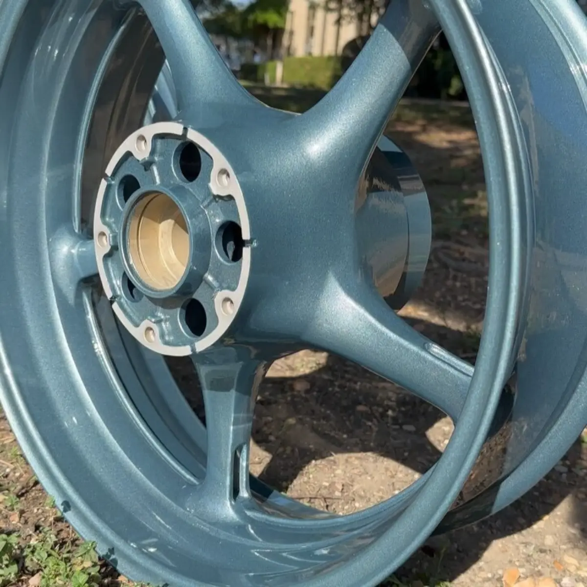 Your new color is calling! Sport bike wheels refinished in Bombastic with High Gloss Clear @prismaticpowders