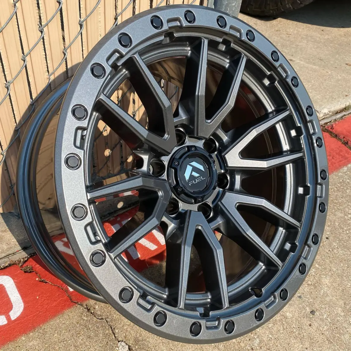 Fuel wheels refinish in Argento 314 Silver