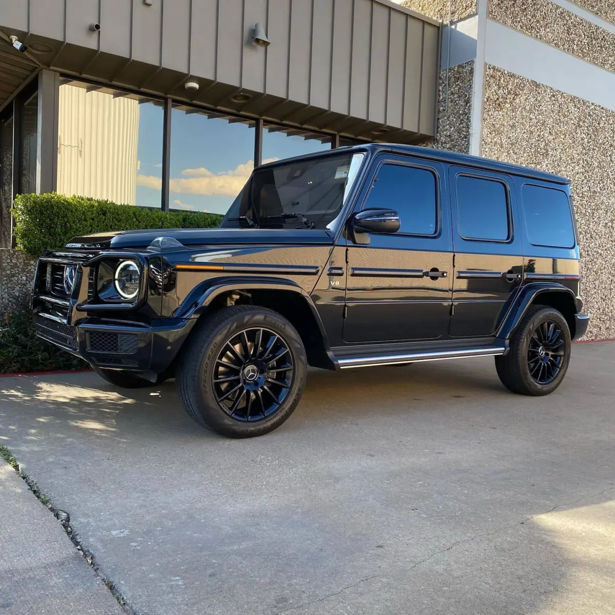 2022 Mercedes G550 wheels refinished in Semigloss Black. Tied together with black wheel weights, black tpms nuts, and new gloss black center caps. As always wheels were chemically stripped before sandblasting for the best looking most durable finish