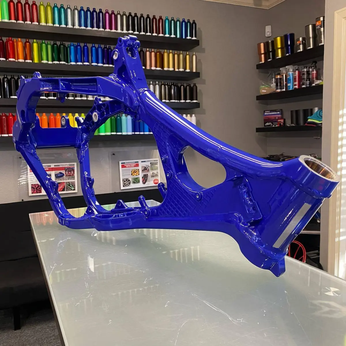 Yamaha dirt bike frame refinished in Ral 5005 with High Gloss Clear