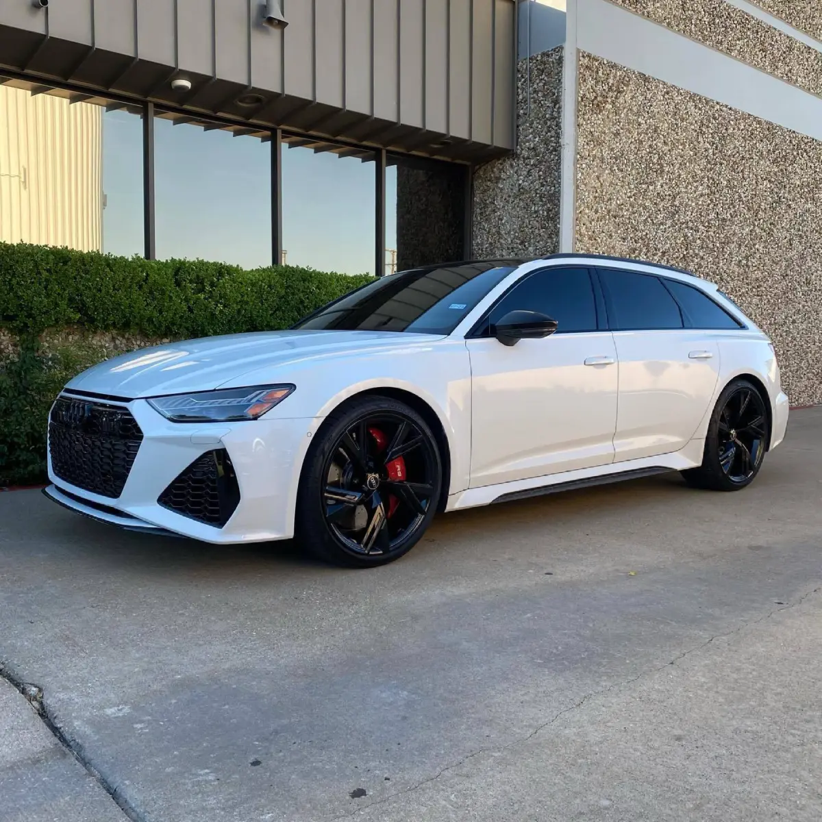 2021 Audi RS6 wheels refinished in Super Mirror Black