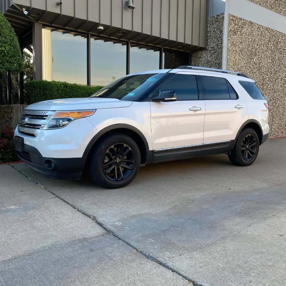Ford Explorer wheels refinished in Matte Black