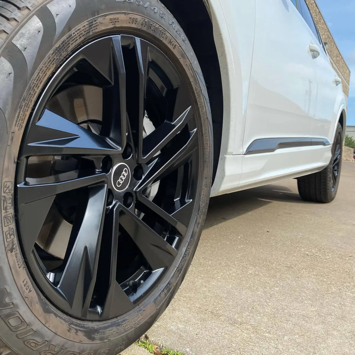 Audi Q5 wheels refinished in Semigloss Black