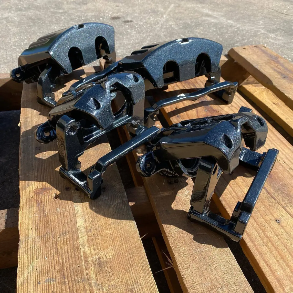 Brake calipers refinished in Santana Black