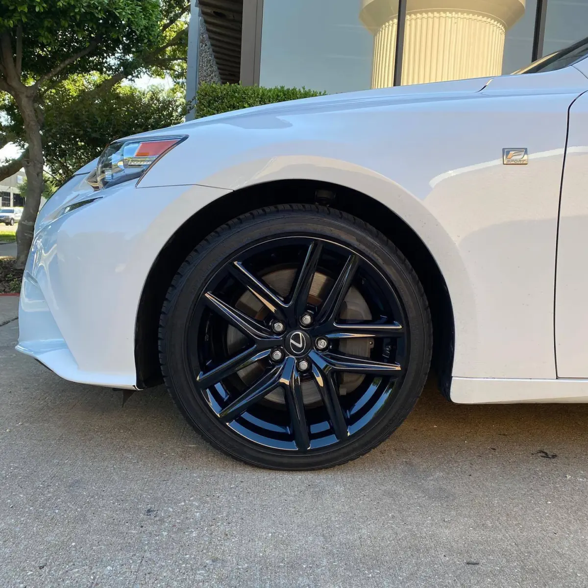 Lexus F Sport wheels refinished in Wet Black