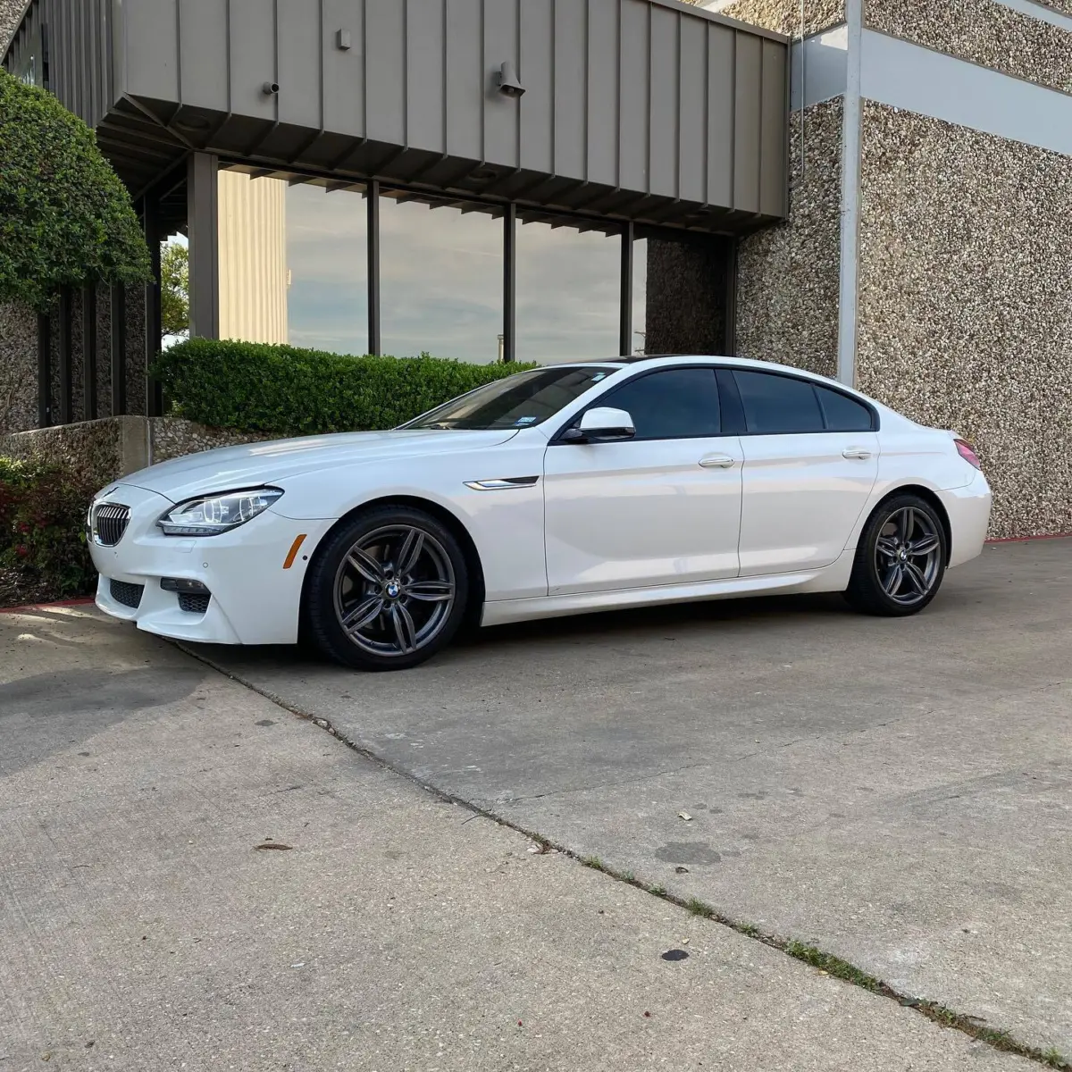 BMW 640i wheels refinished in a Light Metallic Gunmetal