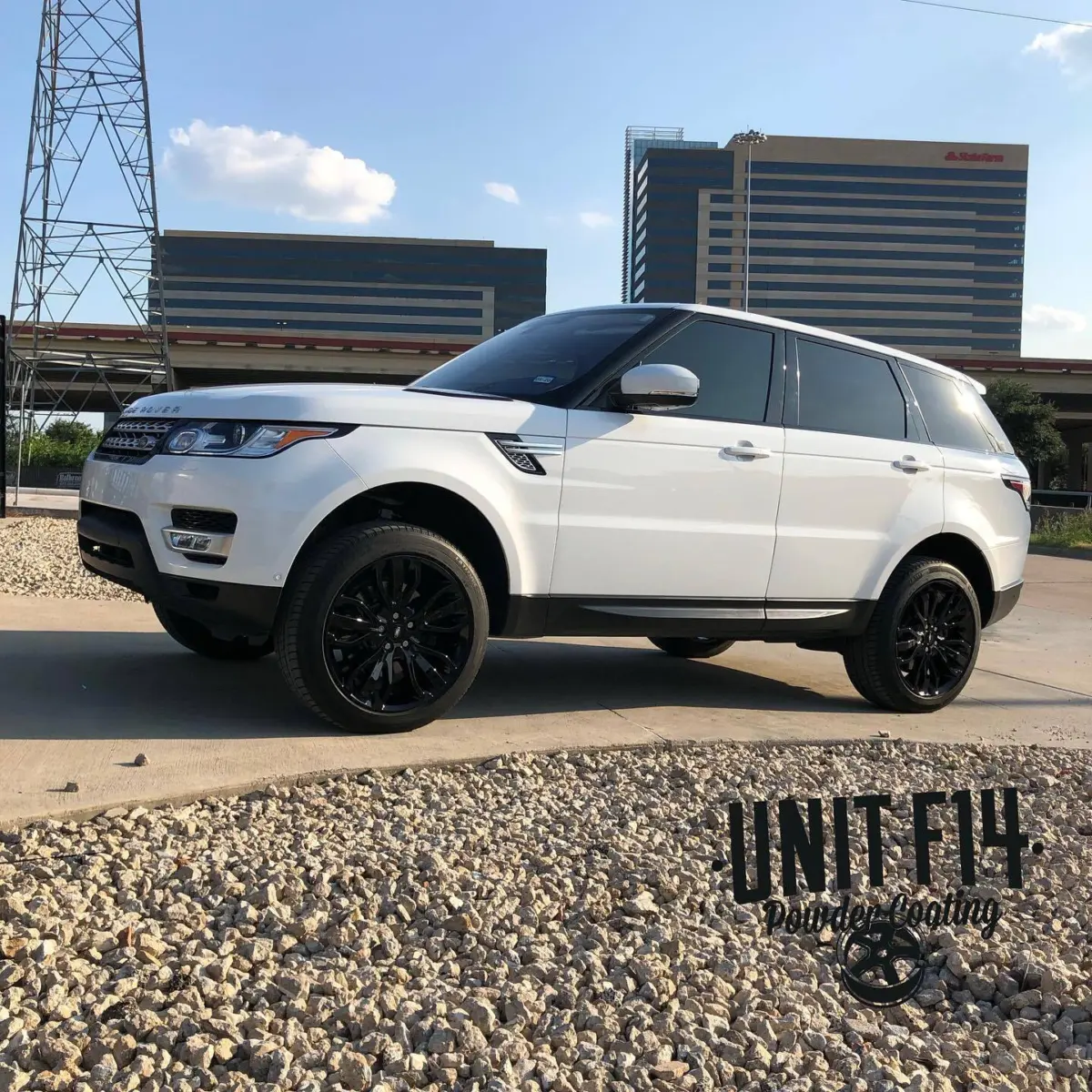 Range Rover Sport in for Wet Black powder coated wheels
