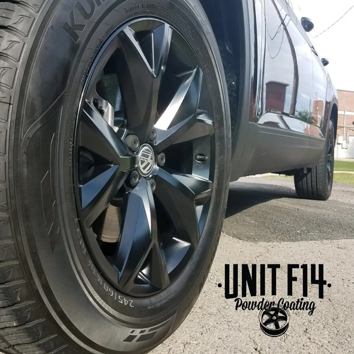Volkswagen Atlas wheels refinished in Semigloss Black