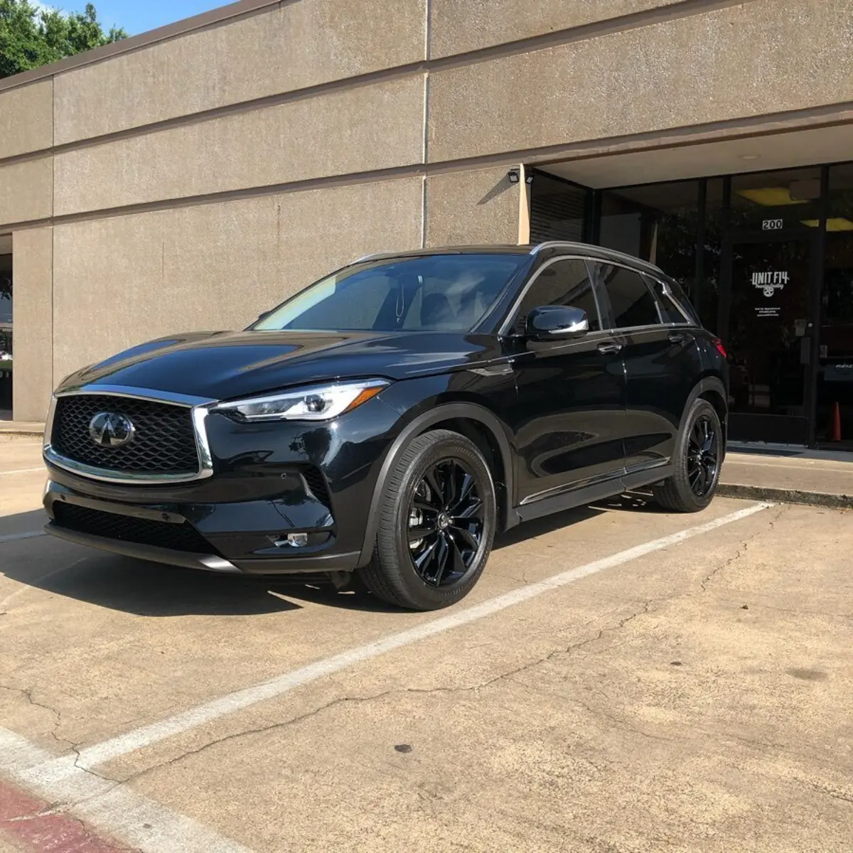 2019 Infiniti QX60 wheels refinished in Wet Black