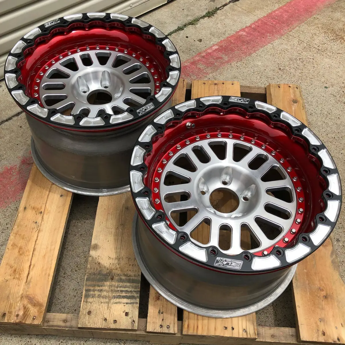 Lips refinished in Lollipop Red on these drag wheels for @jotechmotorsports