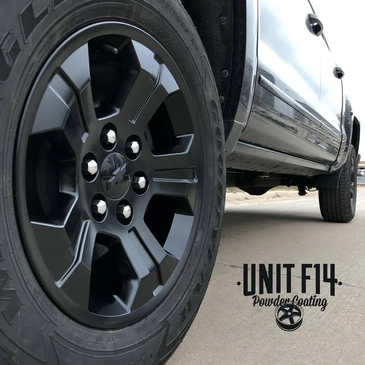 Chevrolet Silverado with Semigloss Black powder coated wheels