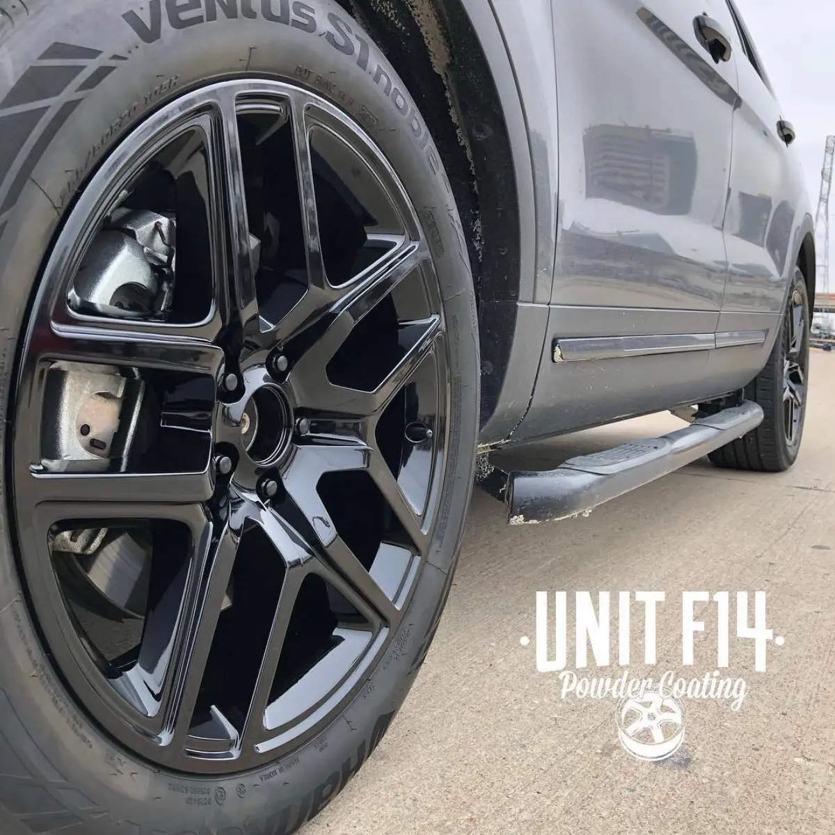 Wet Black wheels for a Ford Explorer