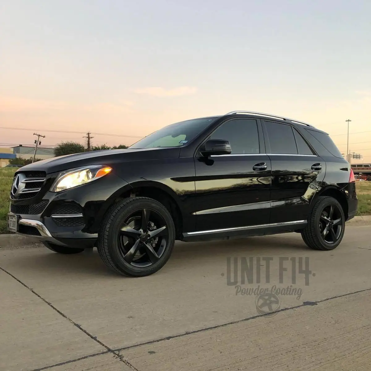 Mercedes GLS 350 with Semigloss Black wheels