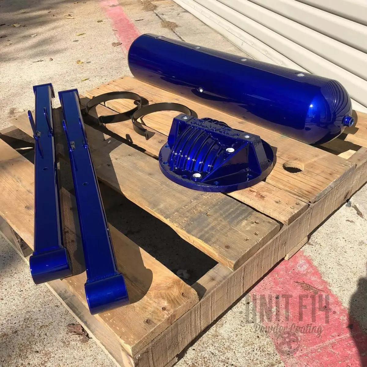 A few truck parts in Illusion Royal. Customer added their own accent to the differential