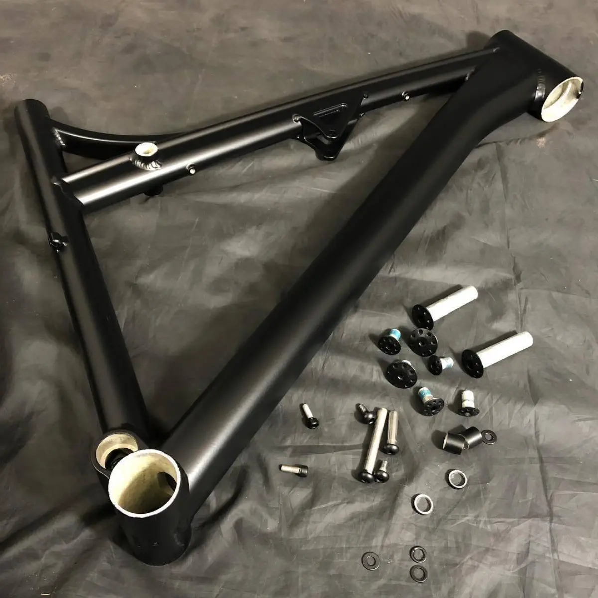 Mountain bike frame in Denim Black