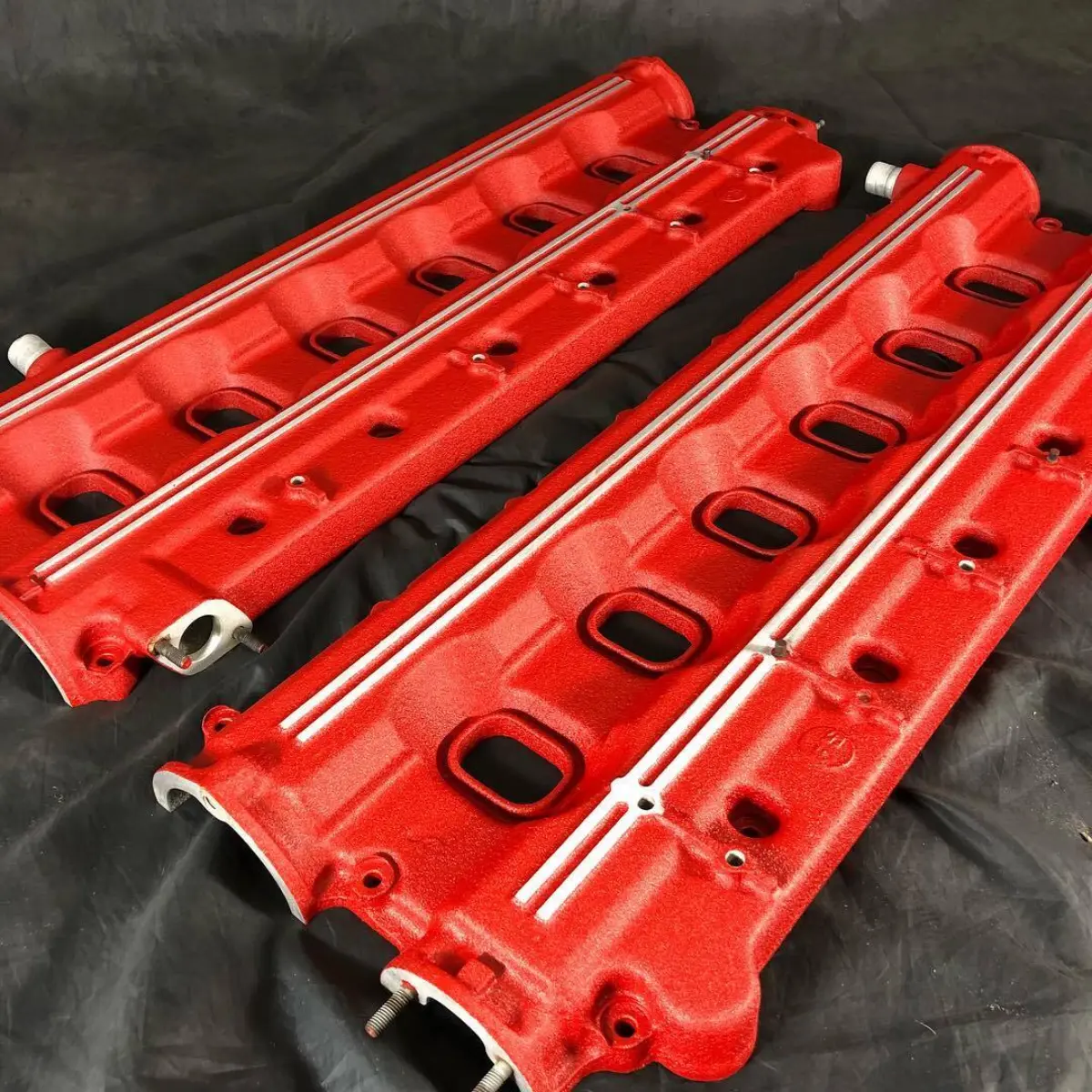 Ferrari Testarossa cam covers in wrinkle red