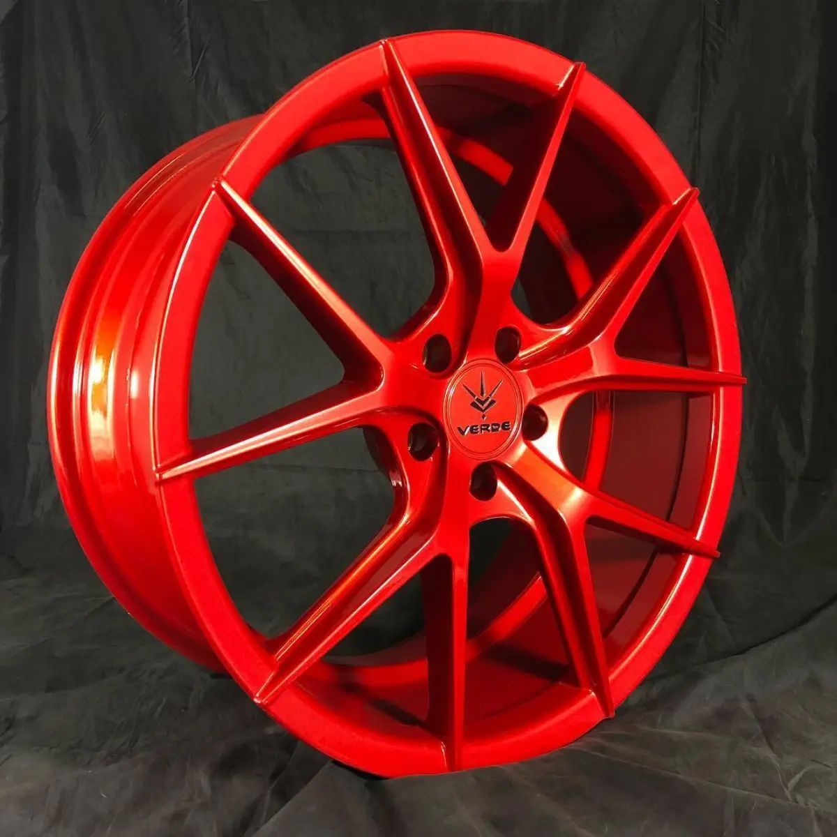 Illusion red