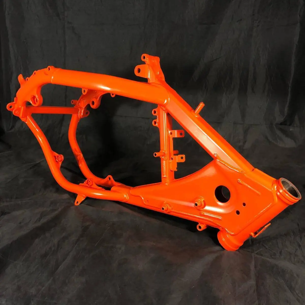 KTM-80 frame powder coated in RAL-2004