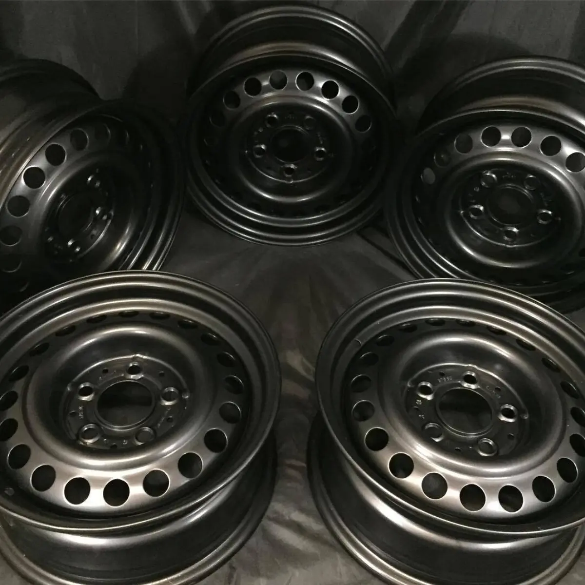 Steel wheels in zinc primer and matte black