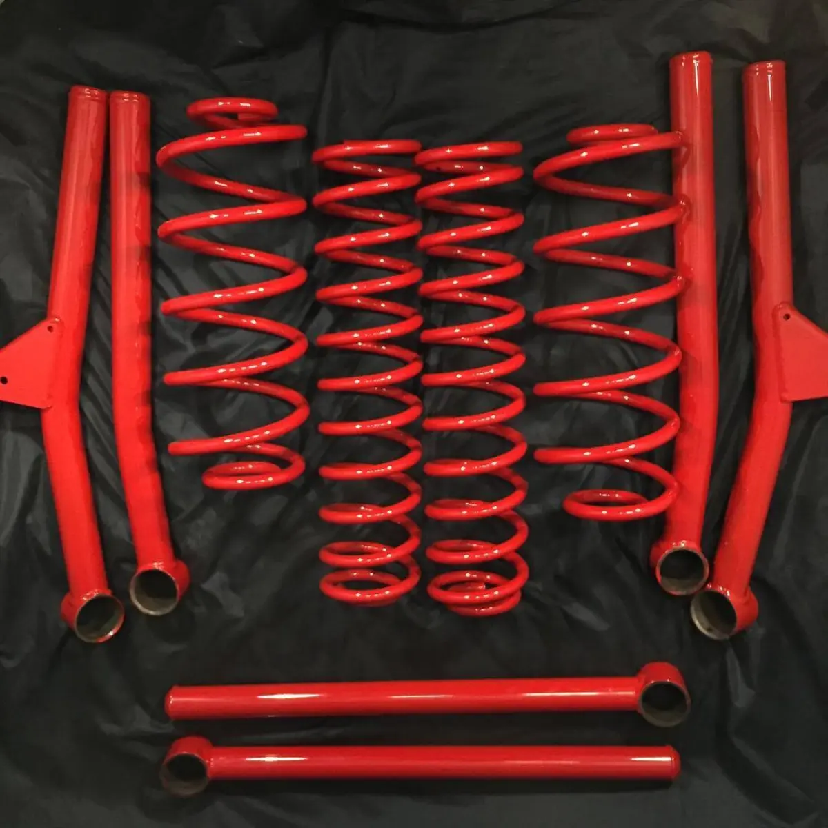RAL 3000 on a set of springs and long arm kit