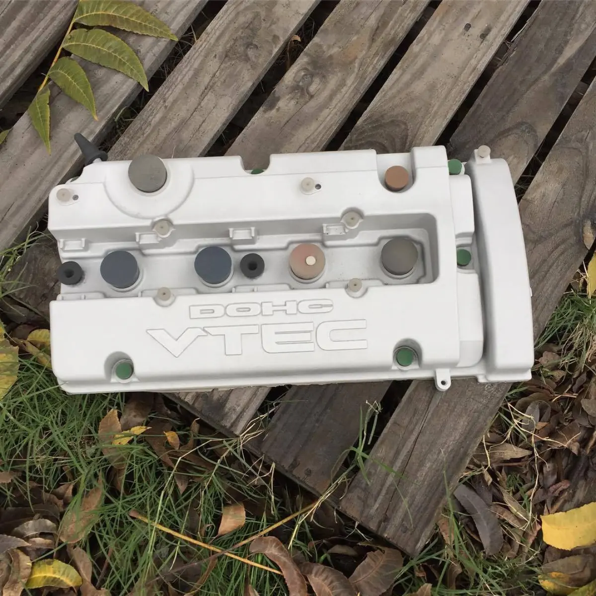 Honda H22 Prelude valve cover plugged/tapped up for sandblasting