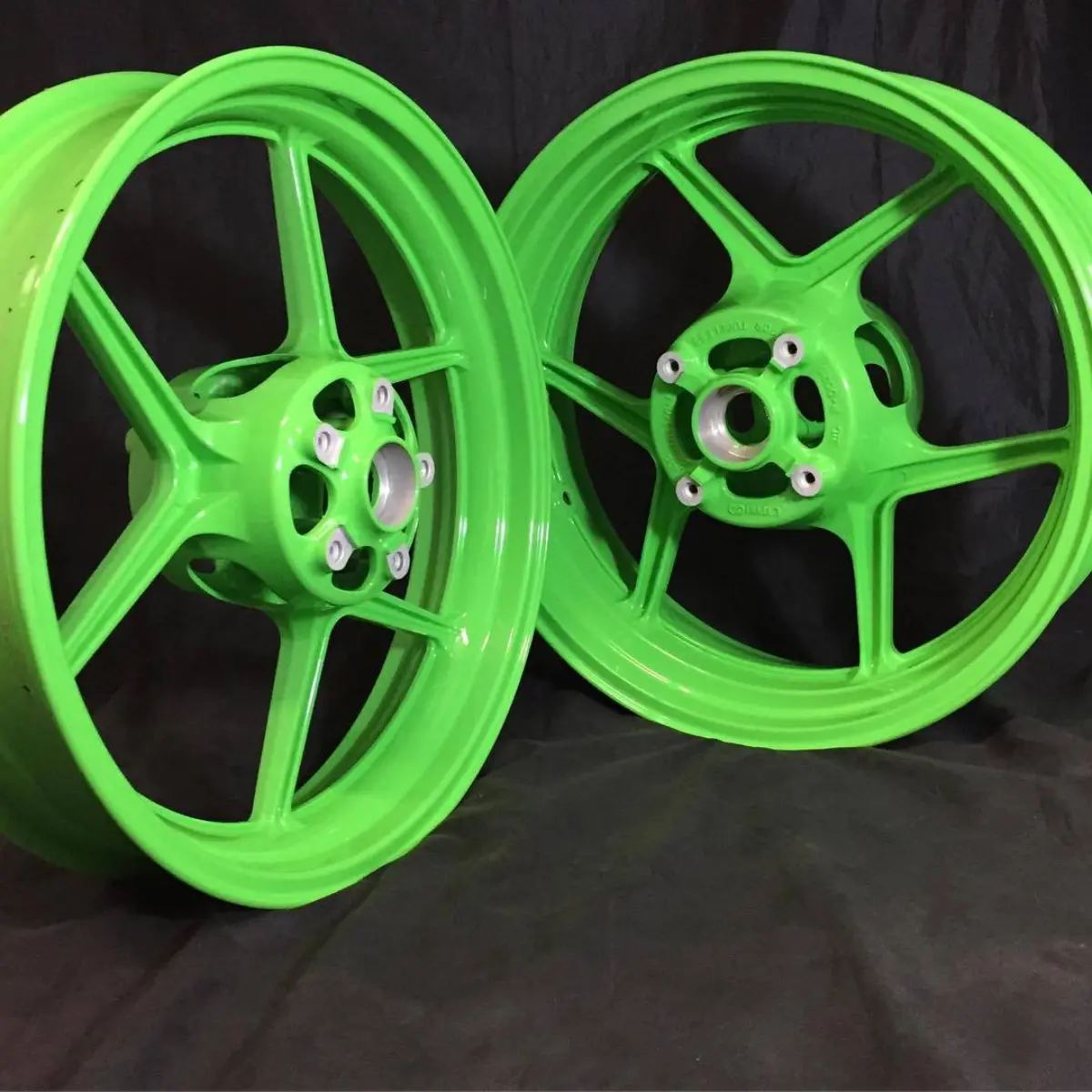Motorcycle wheels in Kawasaki Green