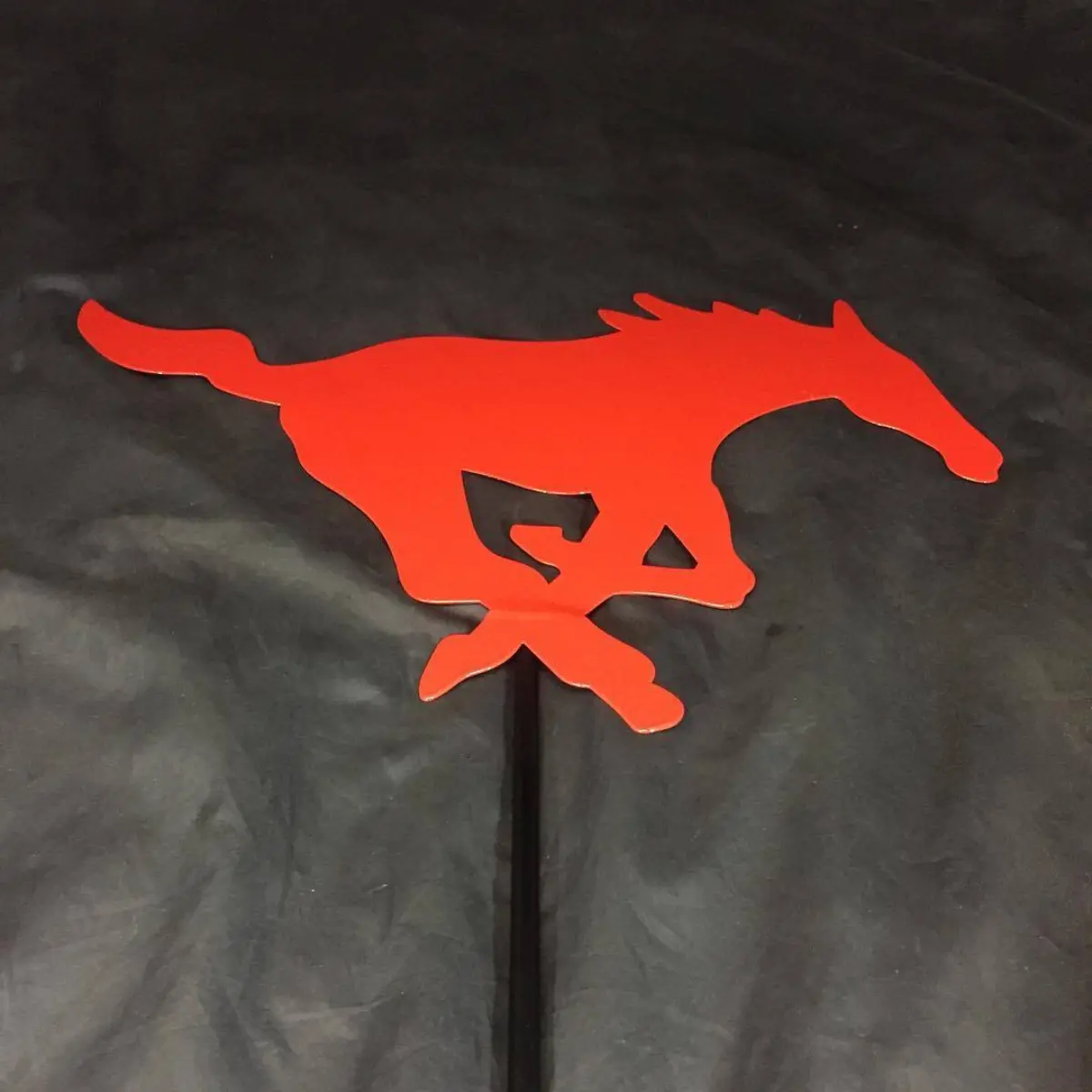 SMU Mustang yard sign refinished in RAL-3000 and Black Magic