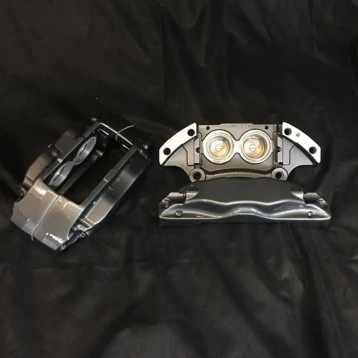 Brembo brake calipers in Black Chrome