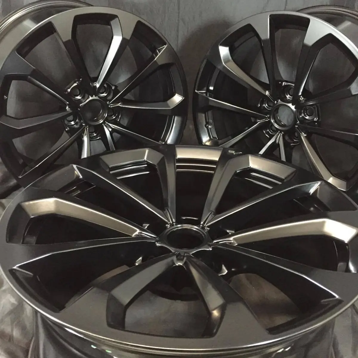 2017 Cadillac CTSV wheels in PacCar Black Semi-Gloss