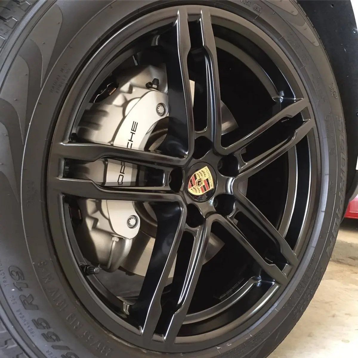 Home Service wrapped up on this 2017 Porsche Macan. Wheels powder coated in PacCar Semi-Gloss Black and finished with black center caps, tpms nuts, and wheel weights