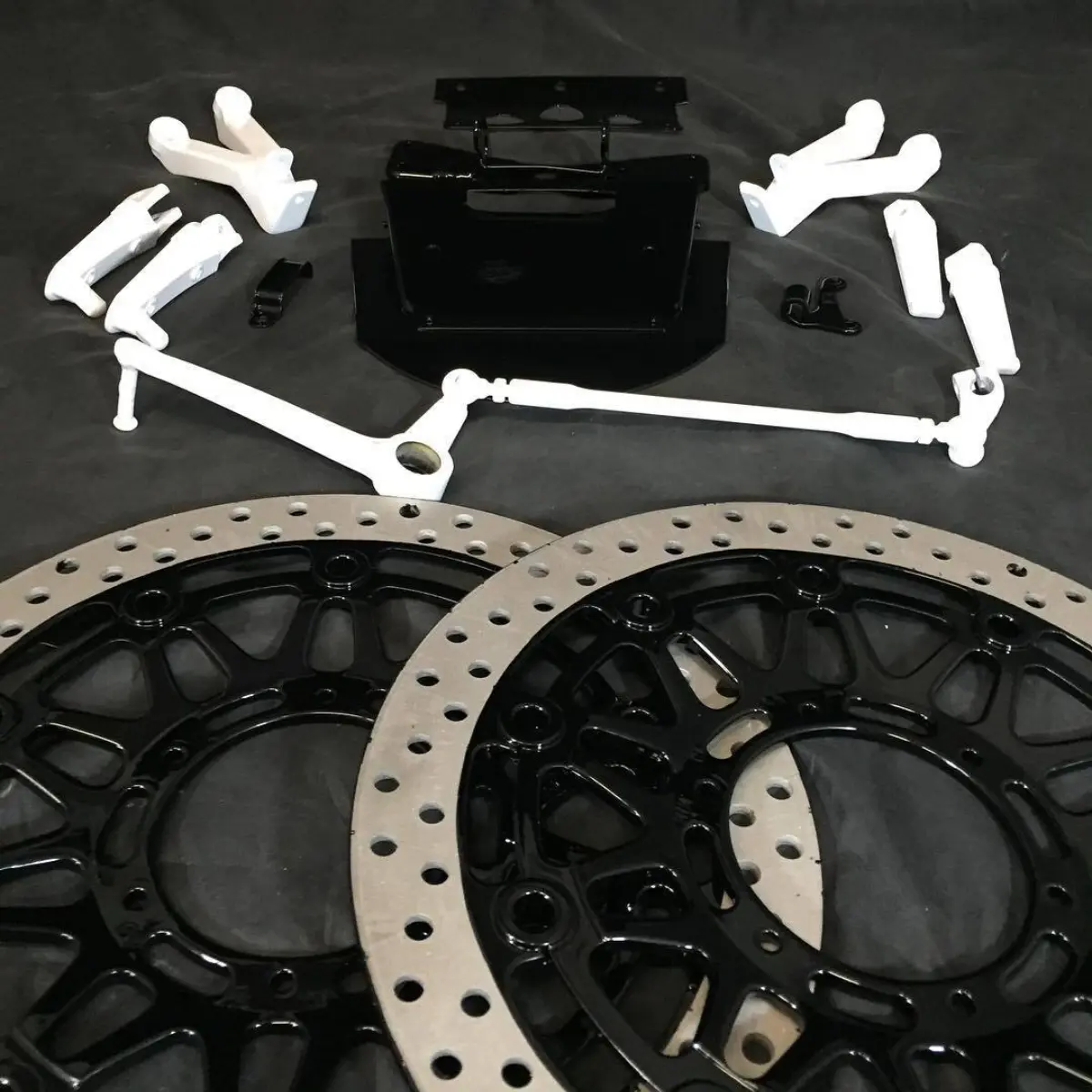 Rotors and misc parts in Wet Black and High Reflective White