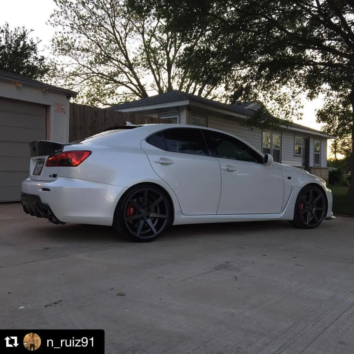 Refinished wheels and calipers in satin gunmetal and illusion red @n_ruiz91 with @repostapp.
・・・
Well guys here she is! After months of getting parts in, things getting painted and waiting on these beautiful rims. She looks totally different and i