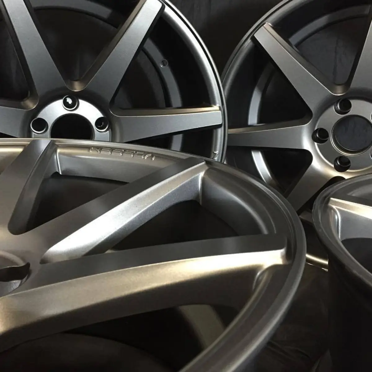 Another set of 20" Vossens. Gunmetal with Satin Clear