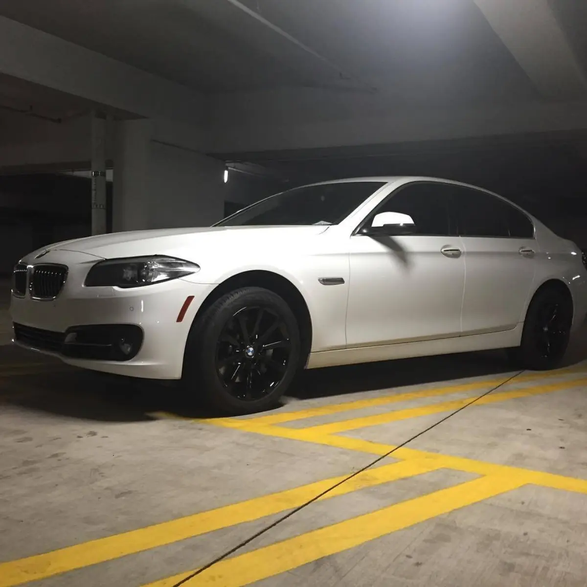 Gloss black