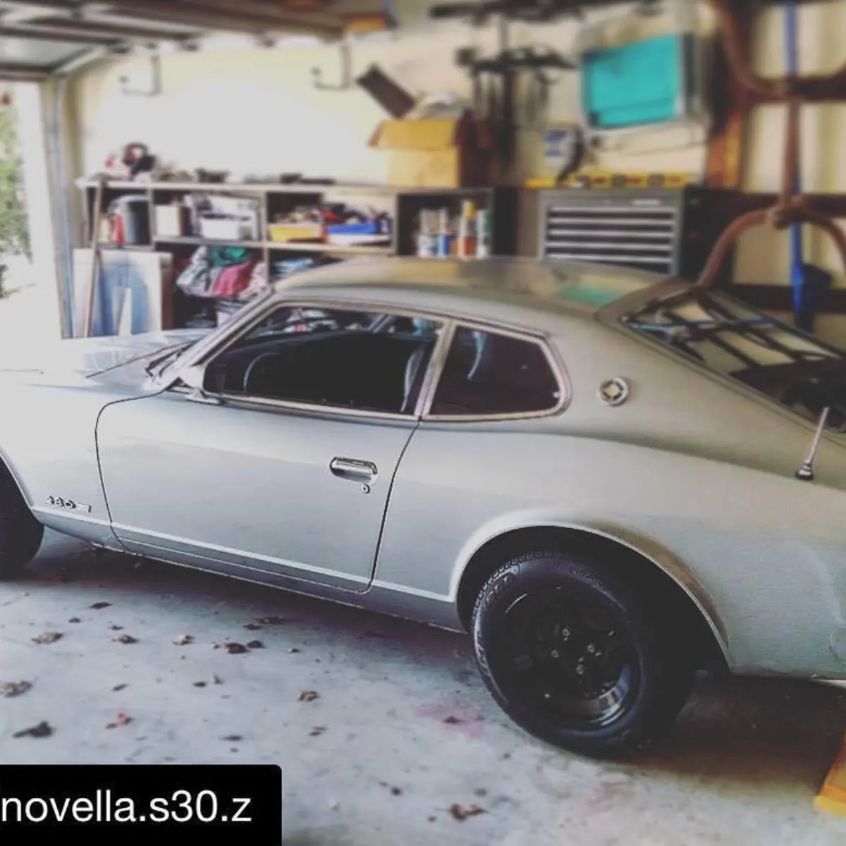 Sweet customer pic! Gloss black rotas on a Datsun. @jnovella.s30.z with @repostapp.
・・・
Wheels and tires finally installed. Now just needs more low!