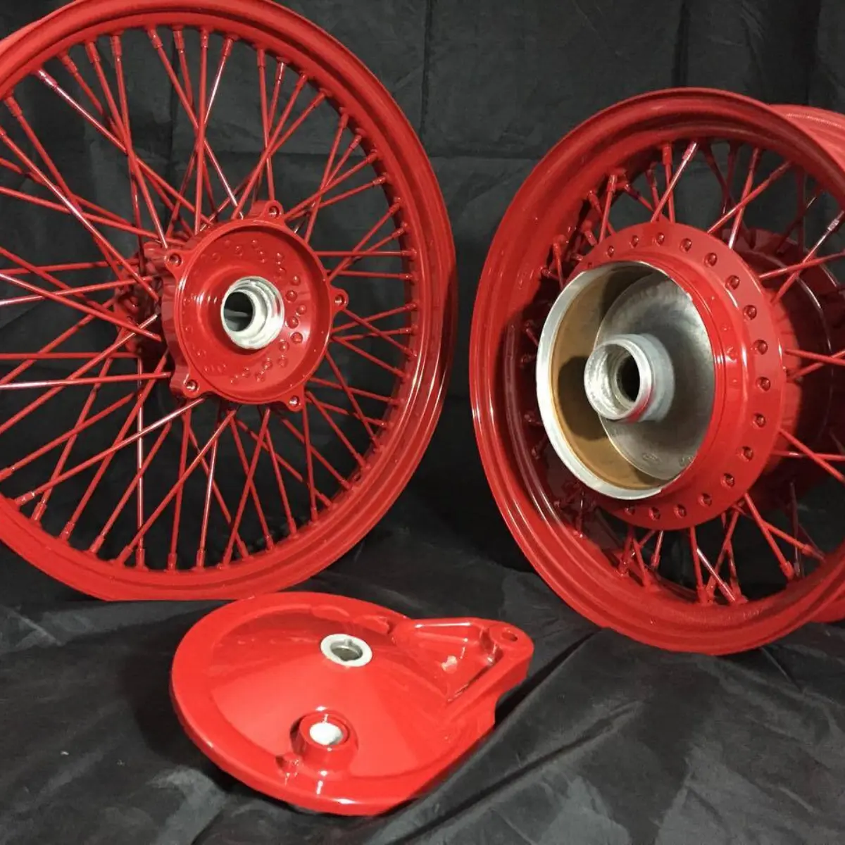 Shadow 750cc wheels in Bellrose Red