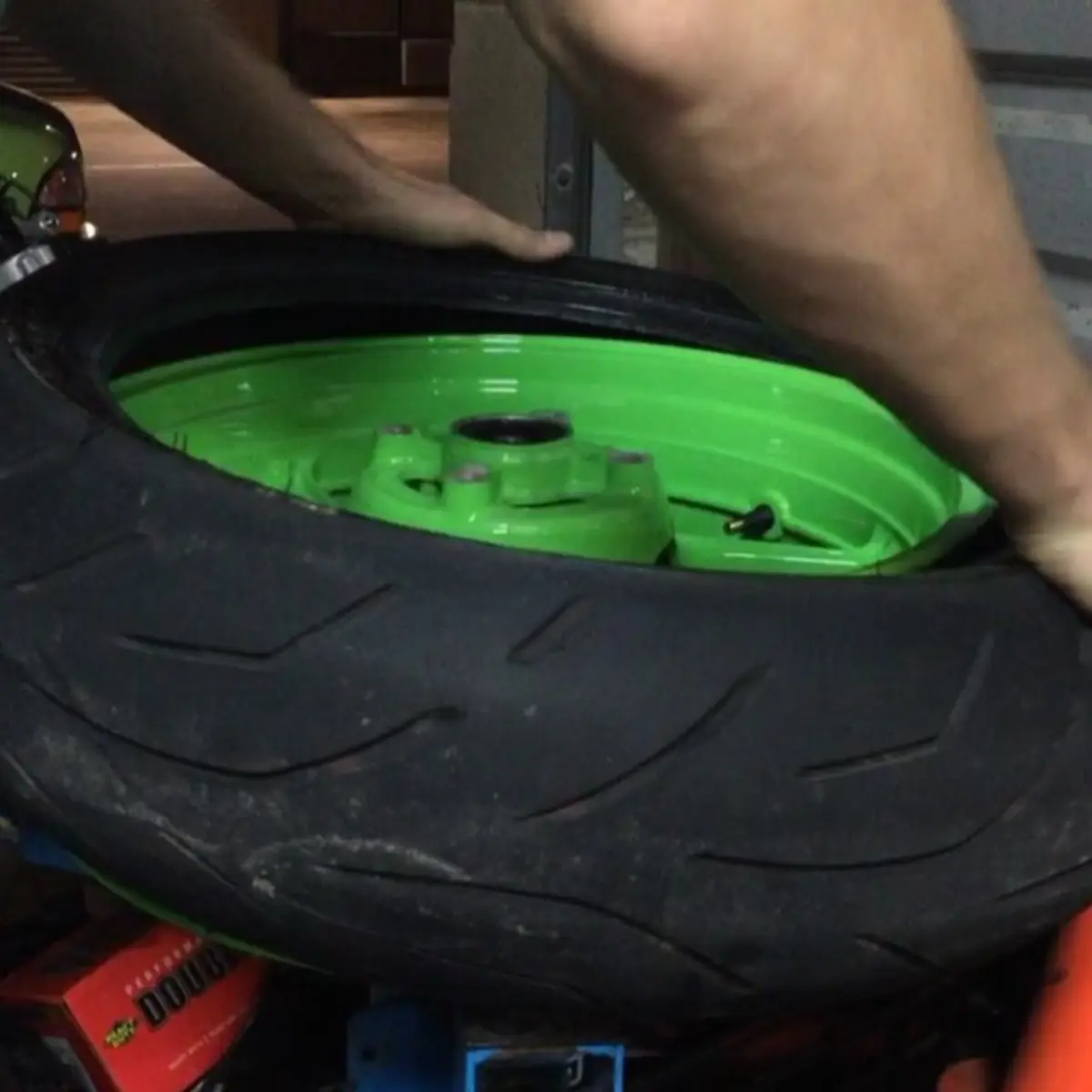 Mounting tires for @redross21_sso