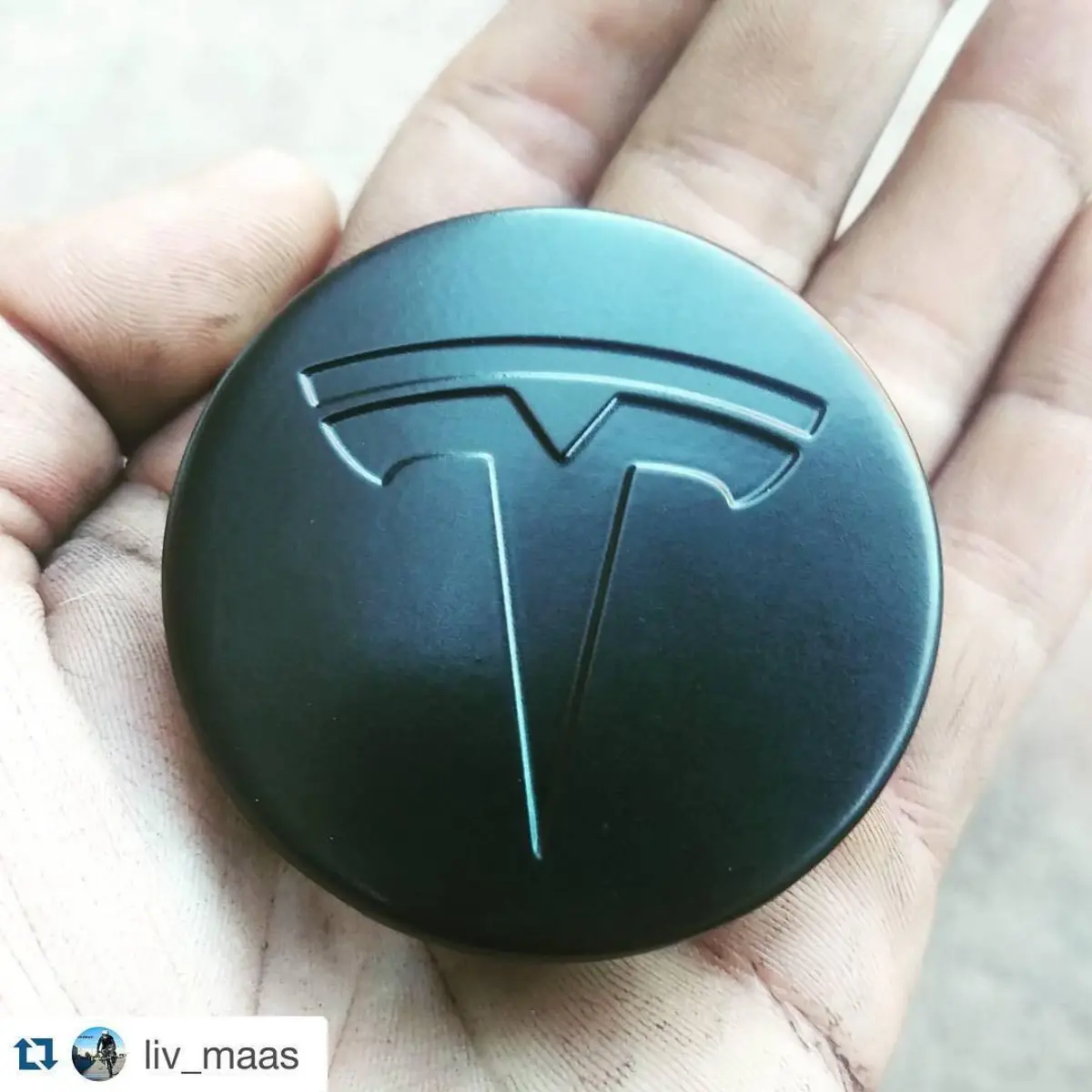 @liv_maas with @repostapp.
・・・
So happy we were able to powder coat these Tesla center caps to match the wheels perfectly