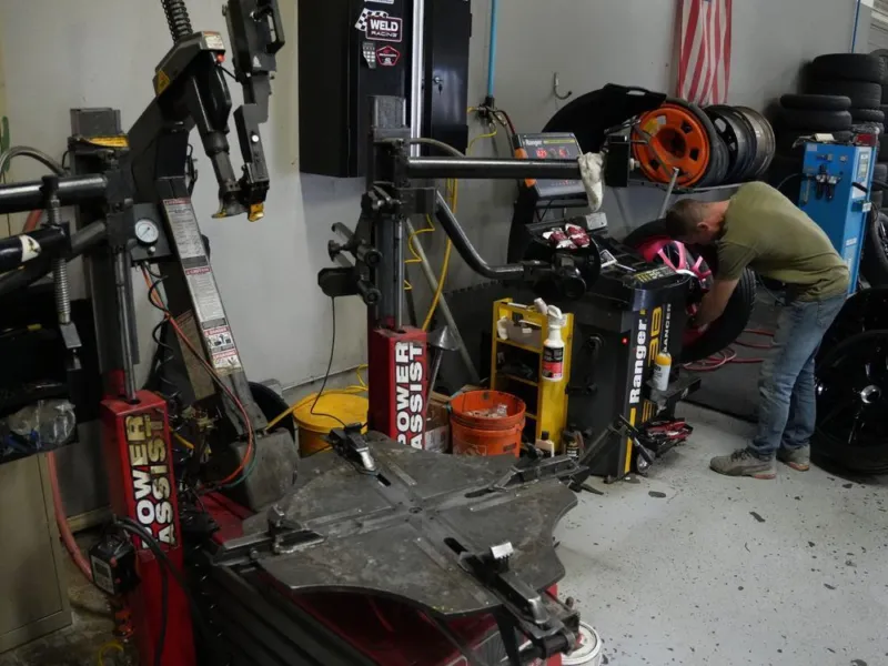 Wheels mounted and balanced on the tire machine